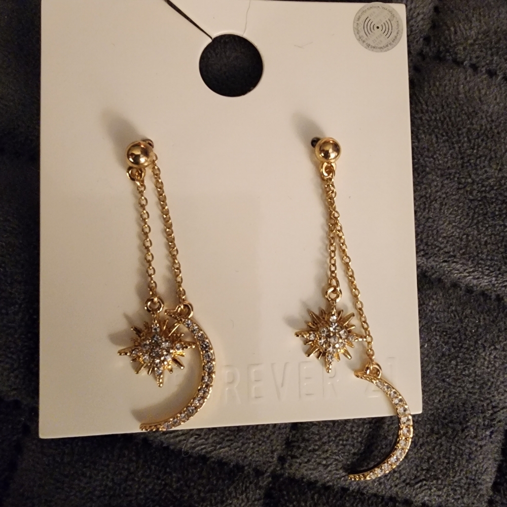 Gold Tone Moon and Stars post earrings